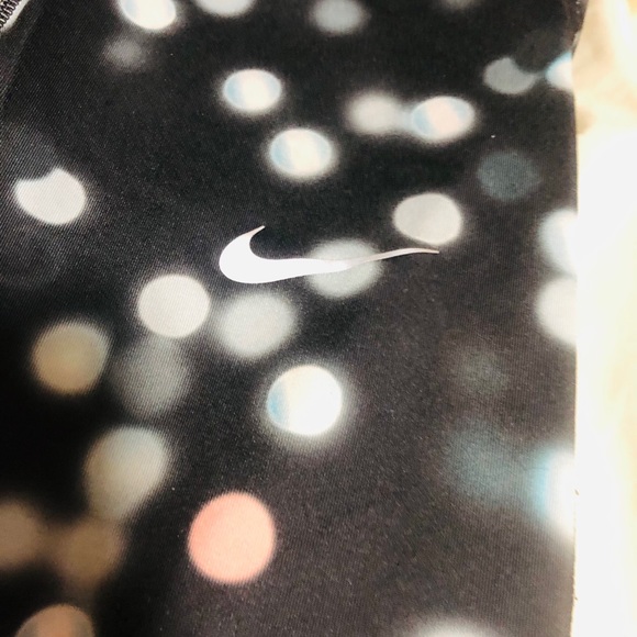 Nike Dri-Fit leggings - Picture 2 of 5